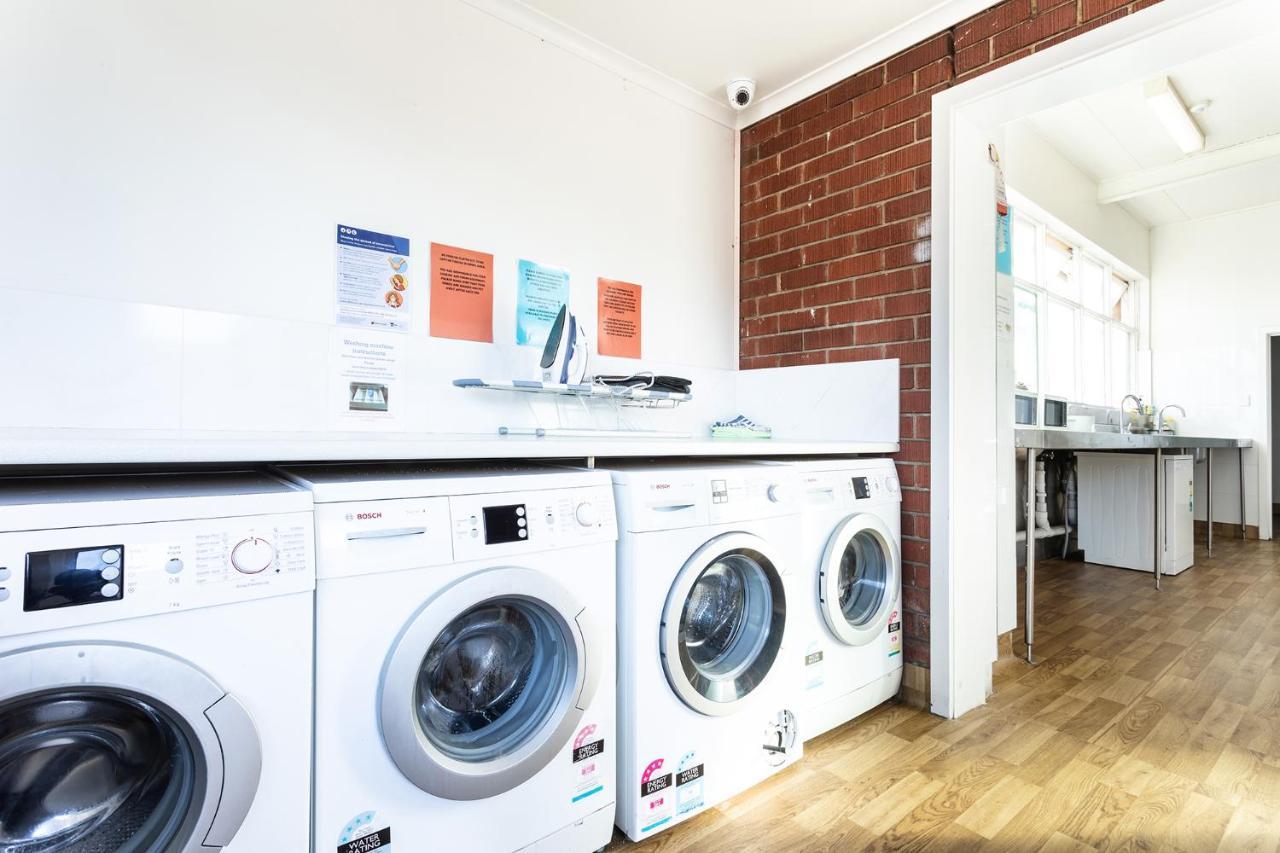 Rivers Apartments Motel Sale Gippsland Esterno foto