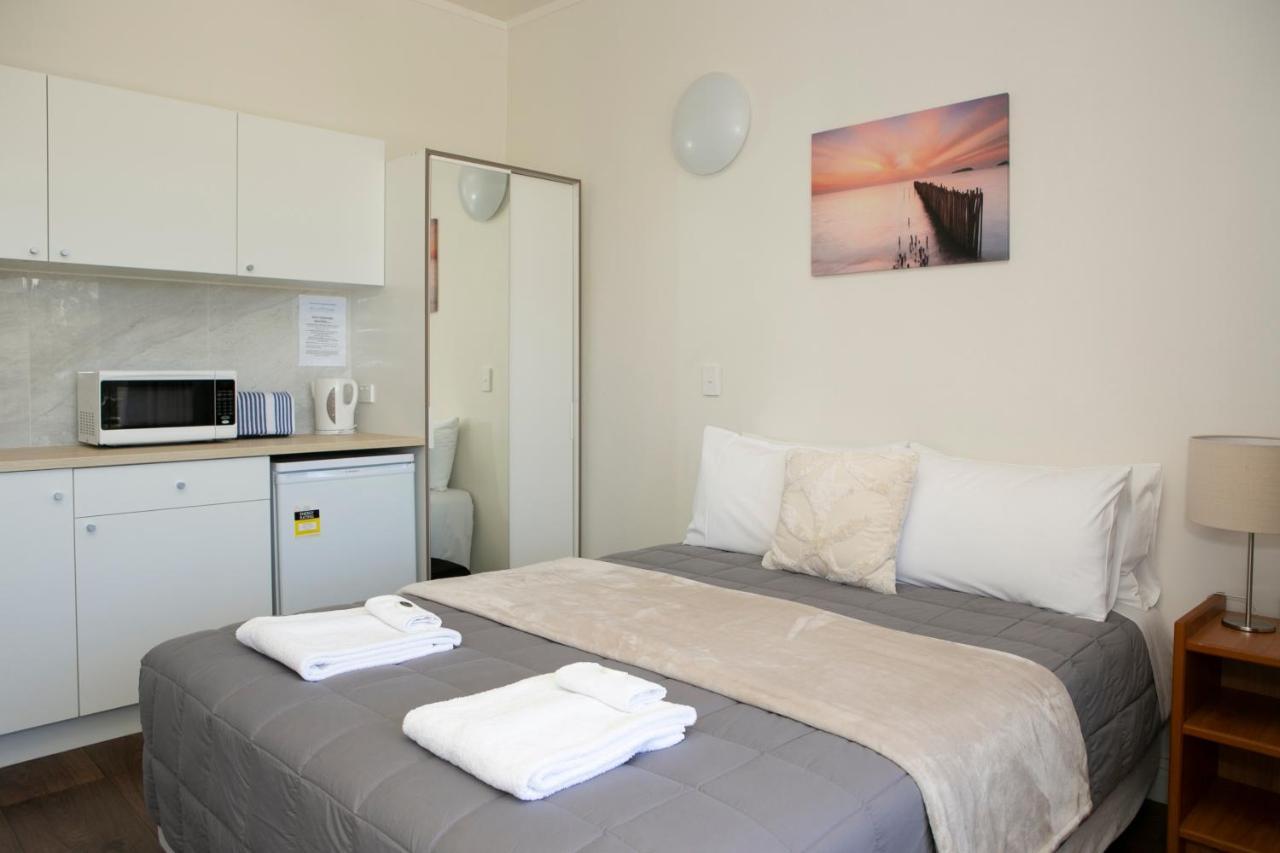 Rivers Apartments Motel Sale Gippsland Esterno foto